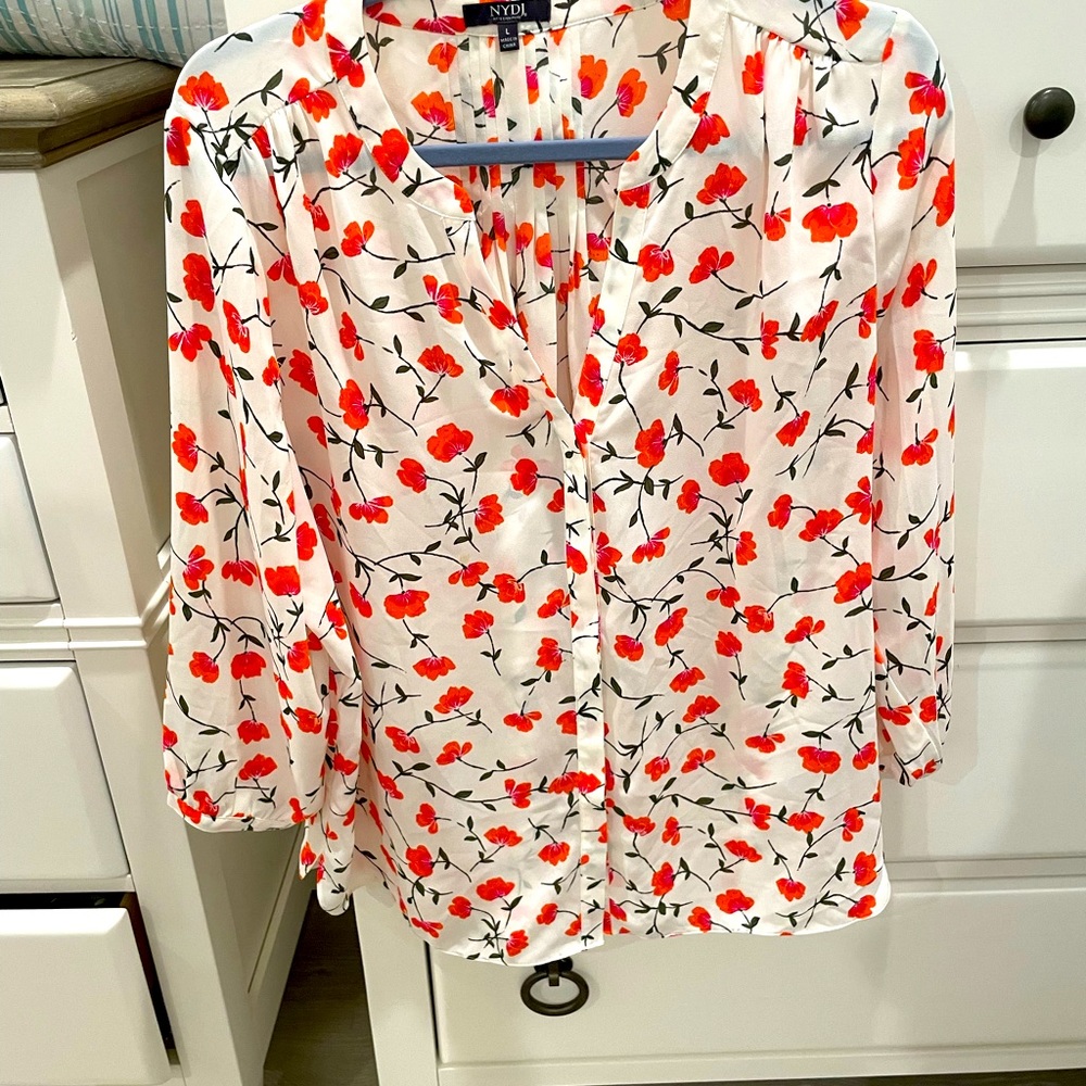 NYDJ Beautiful Floral Blouse Large